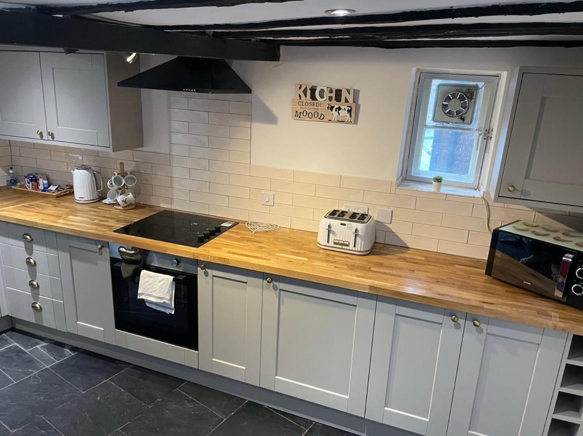 Quirky Cottage In The Heart Of Appleby Bagian luar foto
