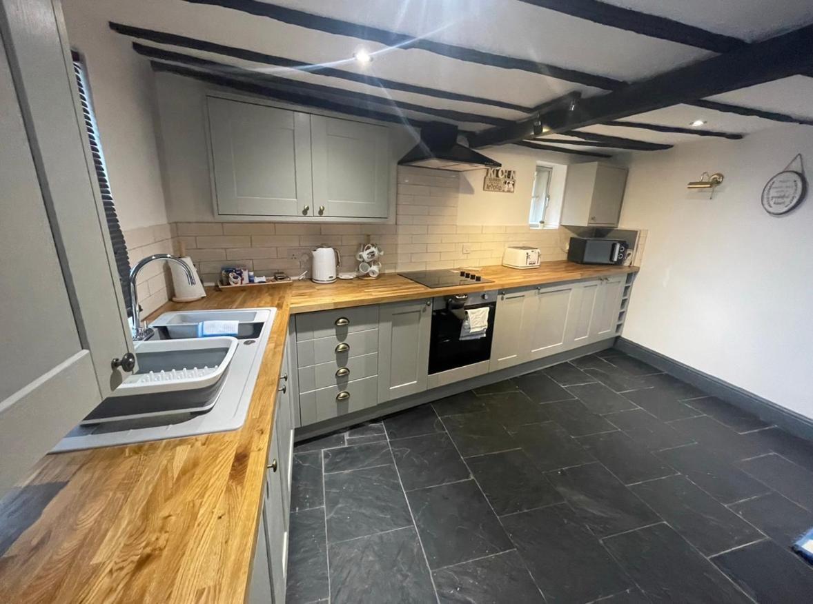 Quirky Cottage In The Heart Of Appleby Bagian luar foto
